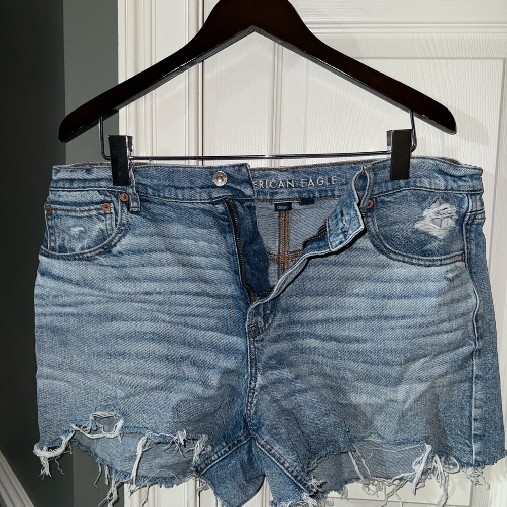 American Eagle Outfitters Blue Jean Shorts Distressed Casual